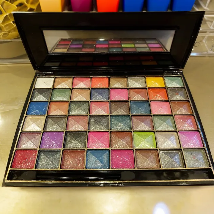 48 Colors Eyeshadow Palette Mate