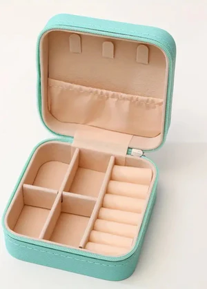 Cute Mini begs for jwellery