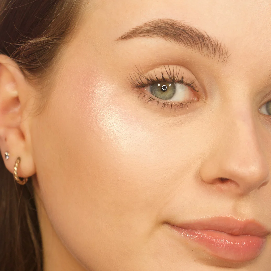Makeup Revolution Beam Bright Highlighter Pink Seduction - 3