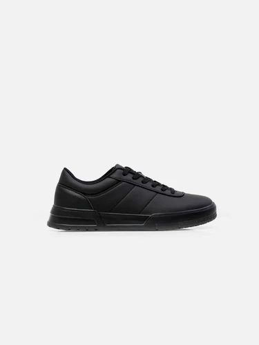 Low Top Trainers - FAMS5-002 - 2